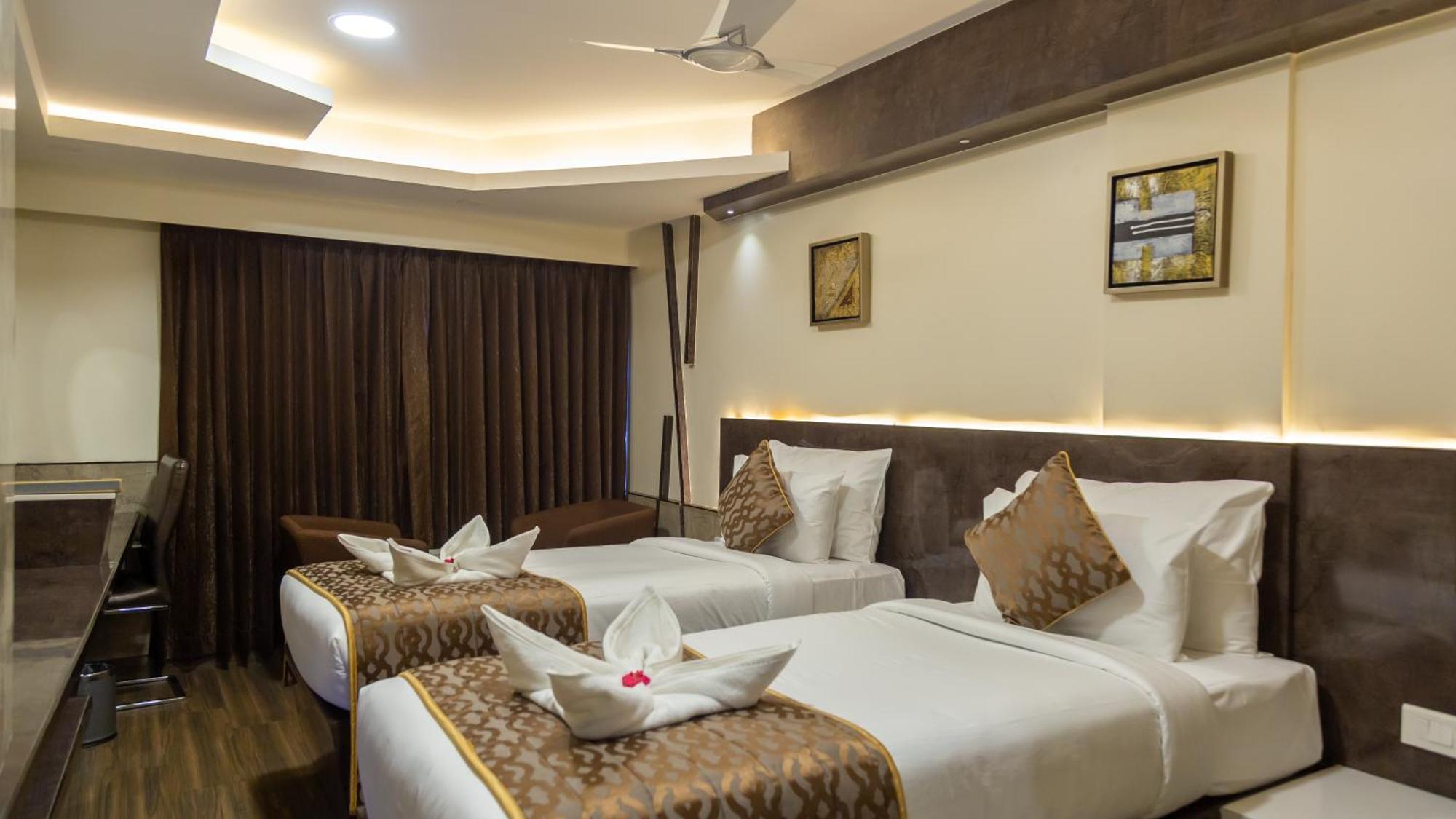 Hotel Park Elanza Madras Buitenkant foto
