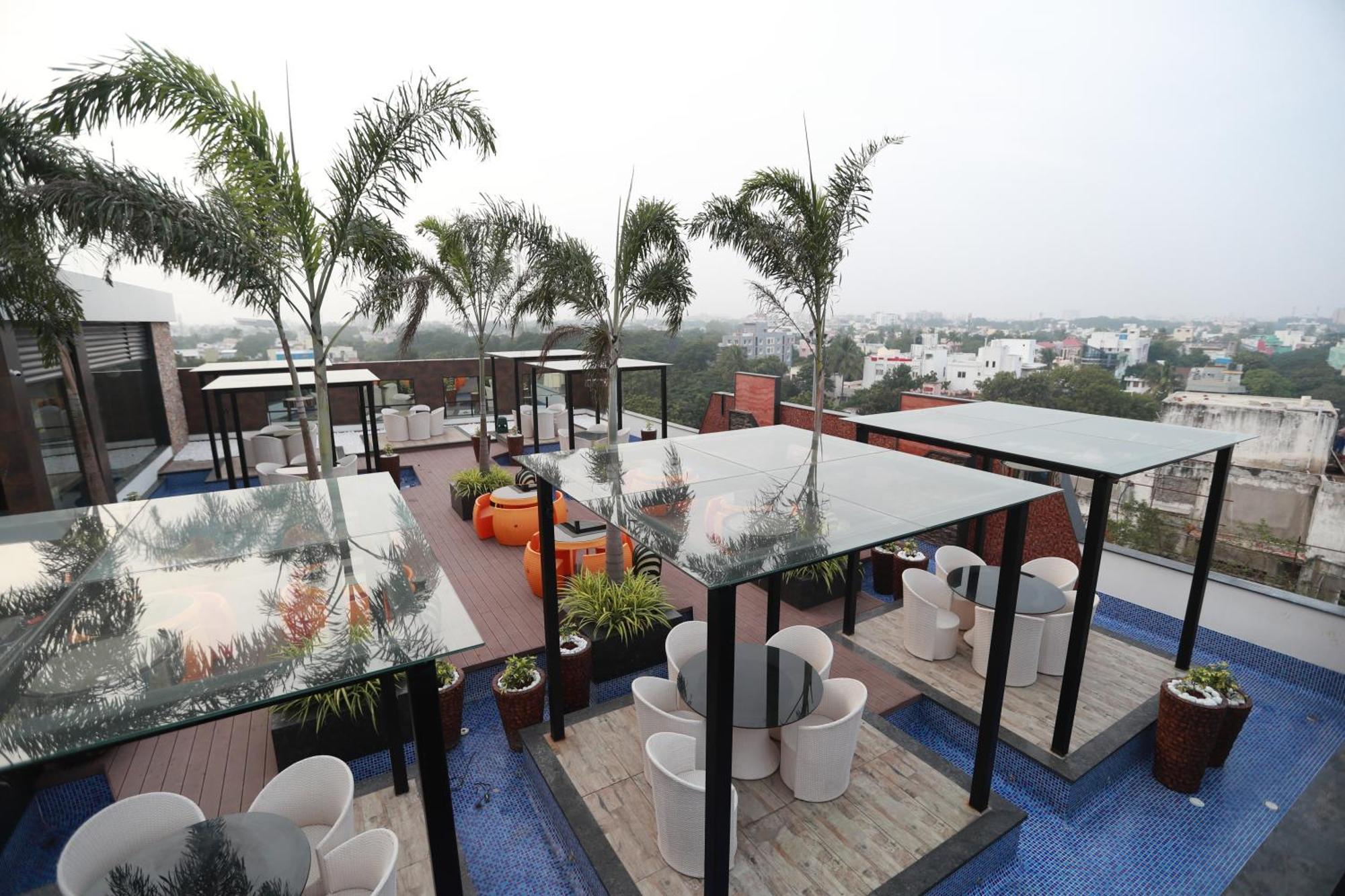 Hotel Park Elanza Madras Buitenkant foto